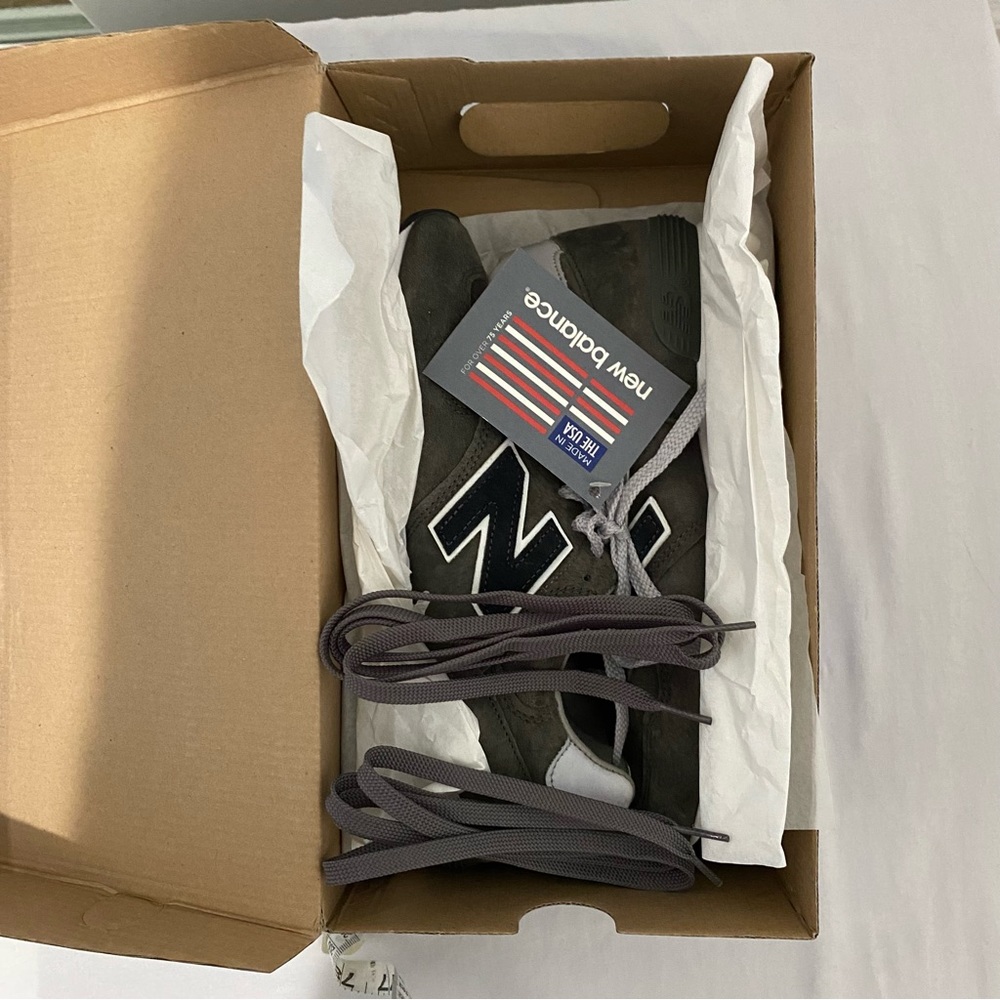 New Balance for J.Crew 1400 sneakers, military grey, men's size 7 US - Picture 4 of 12